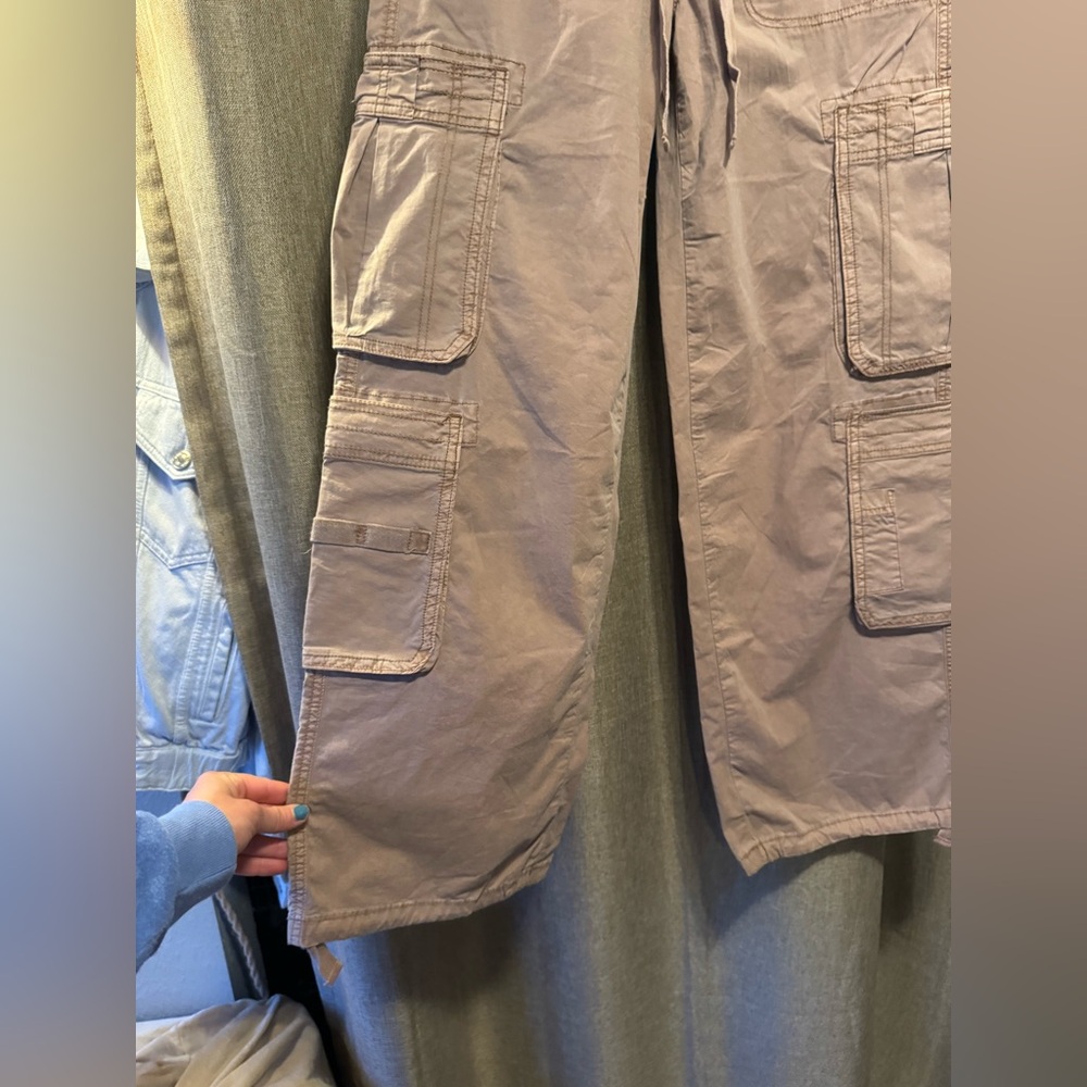 NWT American Eagle Convertible Jogger Cargo Pants - Picture 3 of 16